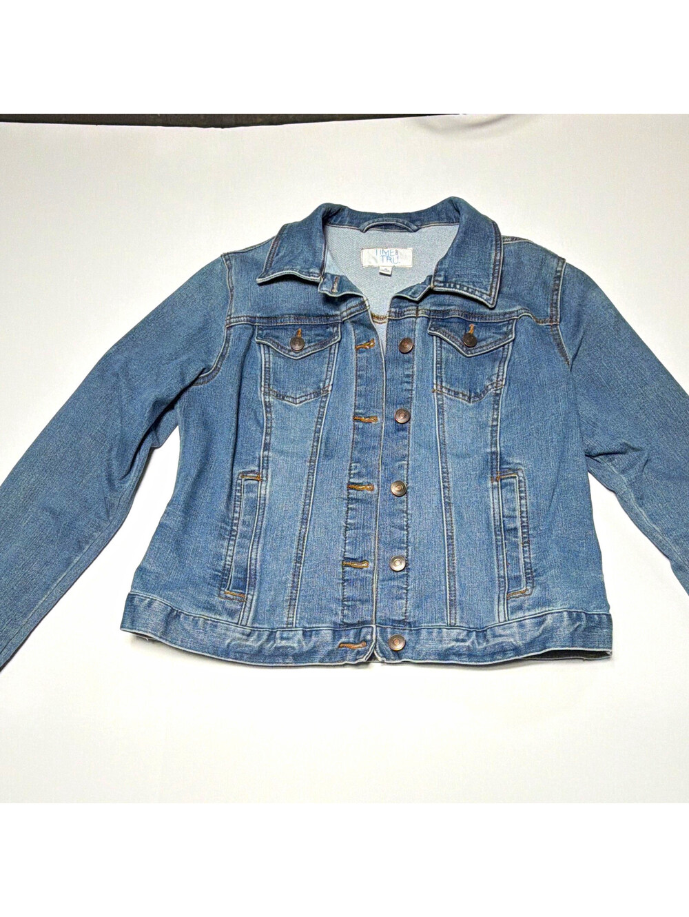 Time and Tru Women's Blue Denim Jacket Size M Button Front Collared Pockets